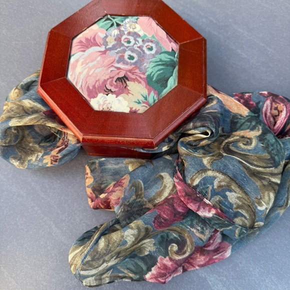Floral Patterned Scarf with Vintage Wooden Jewellery Box - Picture 1 of 17